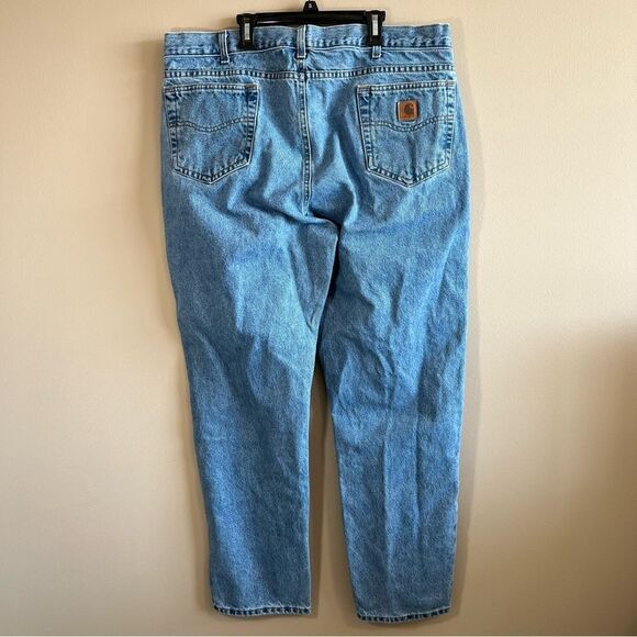 ✨ Carhartt Men’s Traditional Fit Jeans 42x32 - Picture 6 of 9